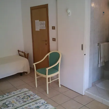 La Parigina Szálloda