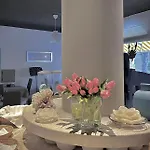 La Parigina 3*