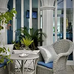 La Parigina Hotell 3*