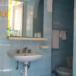 La Parigina 3*