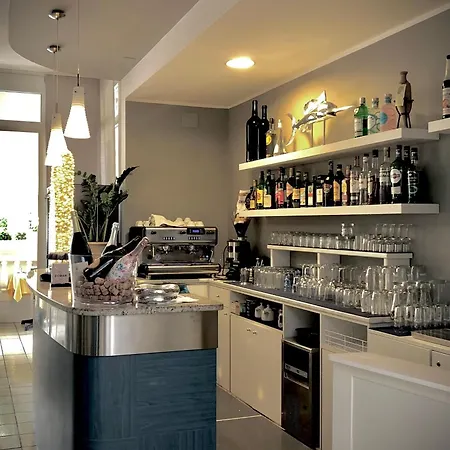 La Parigina Hotell 3*