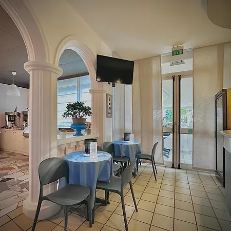 La Parigina Hotel